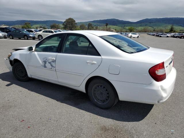 JTDBE32K030187982 - 2003 TOYOTA CAMRY LE WHITE photo 2