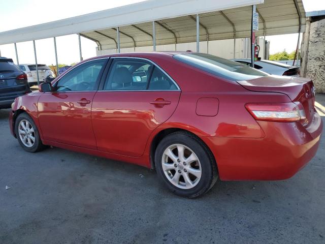 4T1BF3EK7BU590899 - 2011 TOYOTA CAMRY BASE RED photo 2