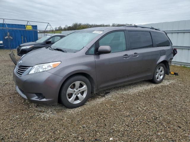 5TDKK3DC8FS628189 - 2015 TOYOTA SIENNA LE GRAY photo 1