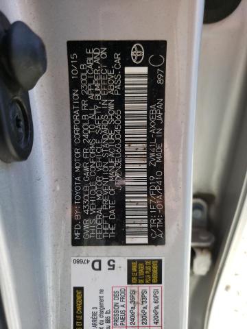 JTDZN3EU6GJ045065 - 2016 TOYOTA PRIUS V SILVER photo 12