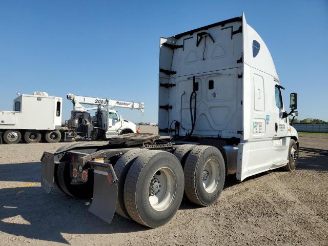 1FUJGLD56ELFK7730 - 2014 FREIGHTLINER CASCADIA 1 WHITE photo 4