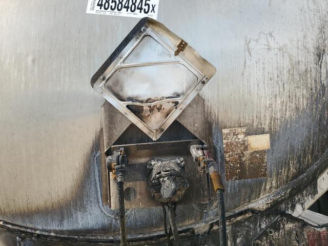 4J8T04229RT003212 - 2024 01 HMD CUSTOM SILVER photo 7