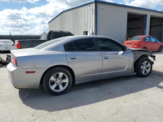 2C3CDXBG0DH638307 - 2013 DODGE CHARGER SE SILVER photo 3