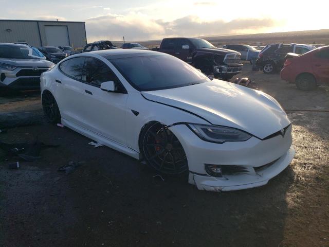 5YJSA1E20HF183807 - 2017 TESLA MODEL S თეთრი ფოტო 4