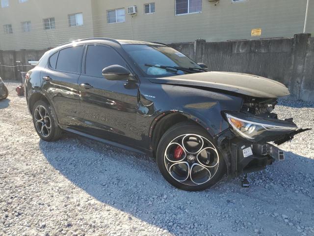 ZASPAKBN8N7D41653 - 2022 ALFA ROMEO STELVIO TI BLACK photo 4
