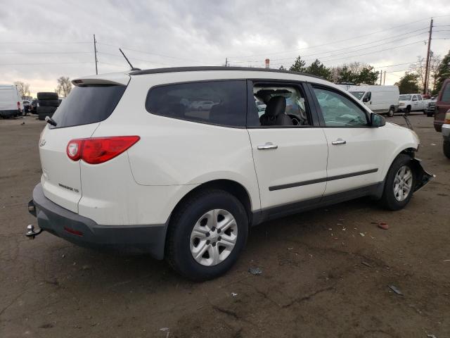 1GNLVEEDXAJ213581 - 2010 CHEVROLET TRAVERSE LS WHITE photo 3