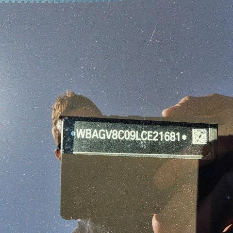 WBAGV8C09LCE21681 - 2020 BMW M850XI BLUE photo 10