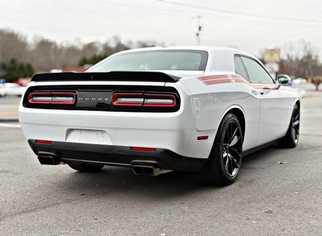 2C3CDZFJ7GH299616 - 2016 DODGE CHALLENGER R/T SCAT PACK WHITE photo 4