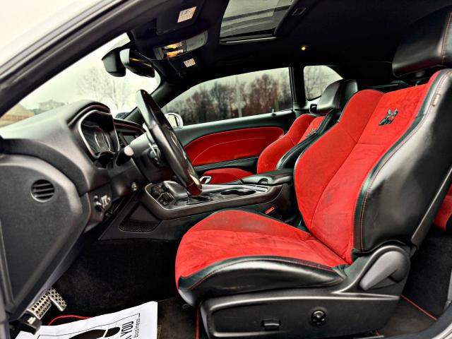 2C3CDZFJ7GH299616 - 2016 DODGE CHALLENGER R/T SCAT PACK WHITE photo 5