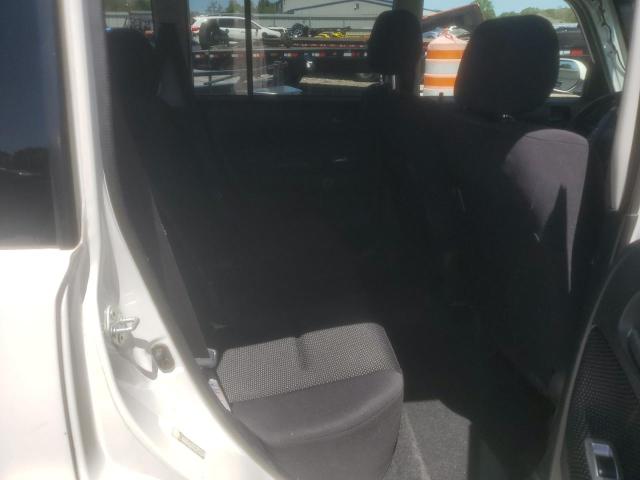 JTLKT324040152906 - 2004 TOYOTA SCION XB 白色 照片 10