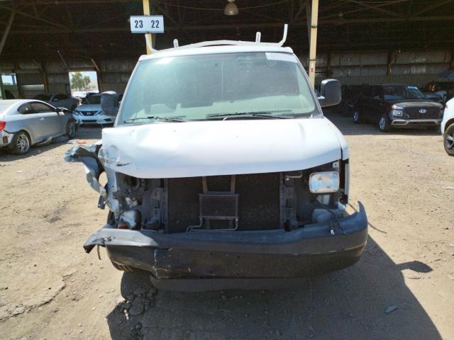 1GCGG25U571139692 - 2007 CHEVROLET EXPRESS WHITE photo 5