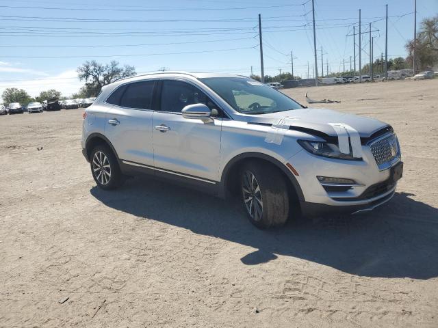 5LMCJ3D94KUL09107 - 2019 LINCOLN MKC RESERVE 银色 照片 4