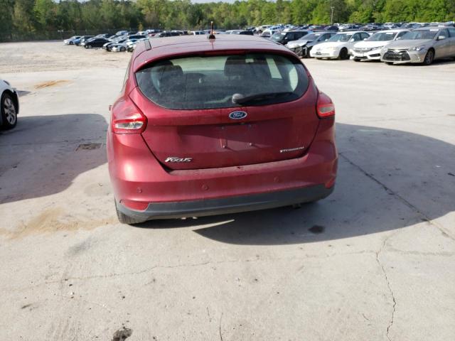 1FADP3N29HL301763 - 2017 FORD FOCUS TITANIUM RED photo 6