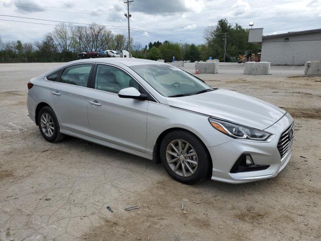 5NPE24AF4KH811056 - 2019 HYUNDAI SONATA SE SILVER photo 4