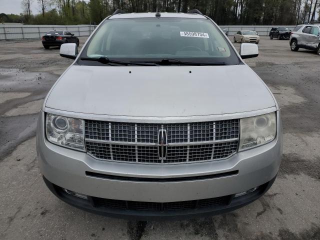 2LMDU88C89BJ05013 - 2009 LINCOLN MKX SILVER photo 5