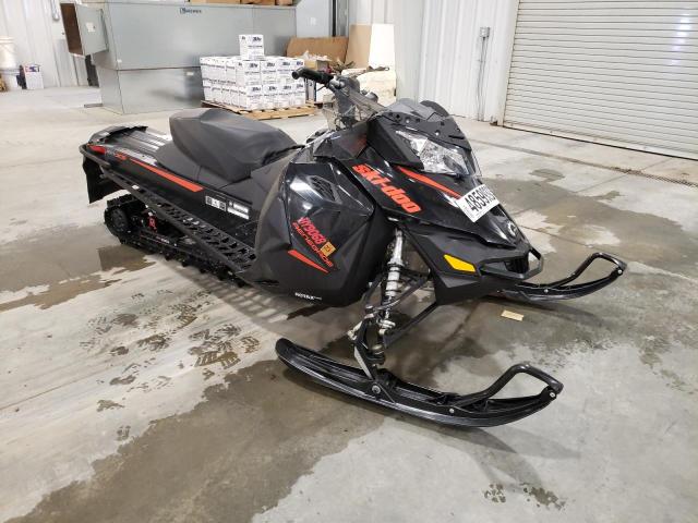 2BPSUFFA6FV000025 - 2015 SKI DOO RENEGADE BLACK photo 1