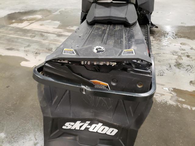 2BPSUFFA6FV000025 - 2015 SKI DOO RENEGADE BLACK photo 9