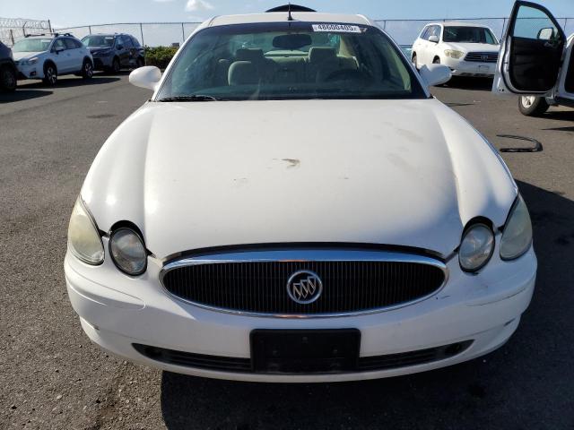 2G4WE537351318932 - 2005 BUICK LACROSSE CXS WHITE photo 5
