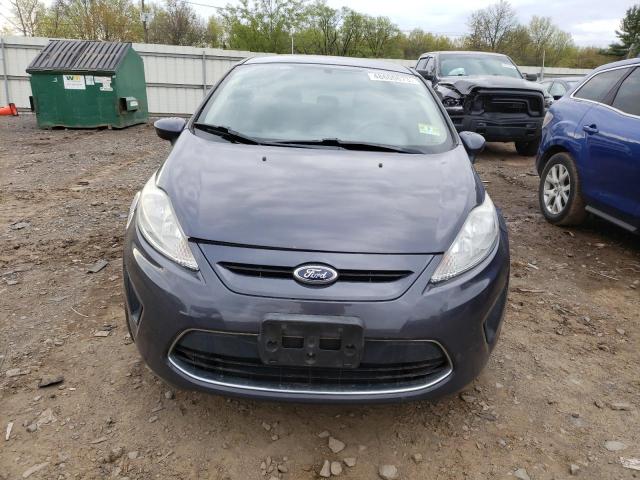 3FADP4EJ8CM217910 - 2012 FORD FIESTA SE GRAY photo 5