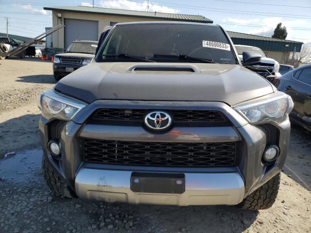 JTEBU5JR9H5429073 - 2017 TOYOTA 4RUNNER SR5/SR5 PREMIUM 灰色 照片 5