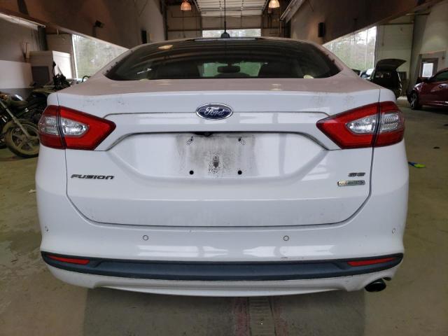 3FA6P0HD1GR131564 - 2016 FORD FUSION SE WHITE photo 6