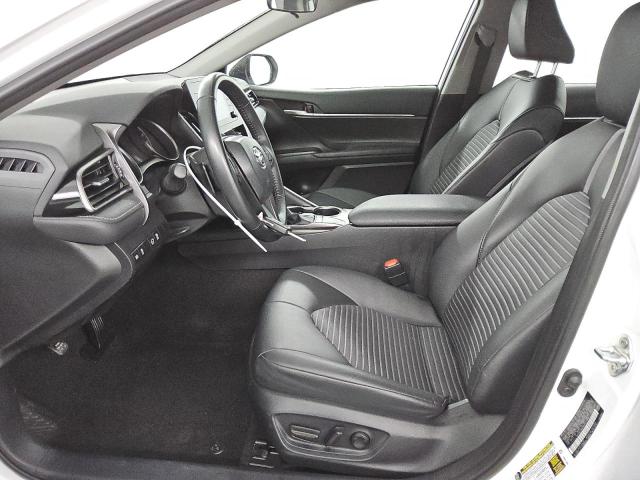 4T1G11AK9RU851586 - 2024 TOYOTA CAMRY SE NIGHT SHADE WHITE photo 7