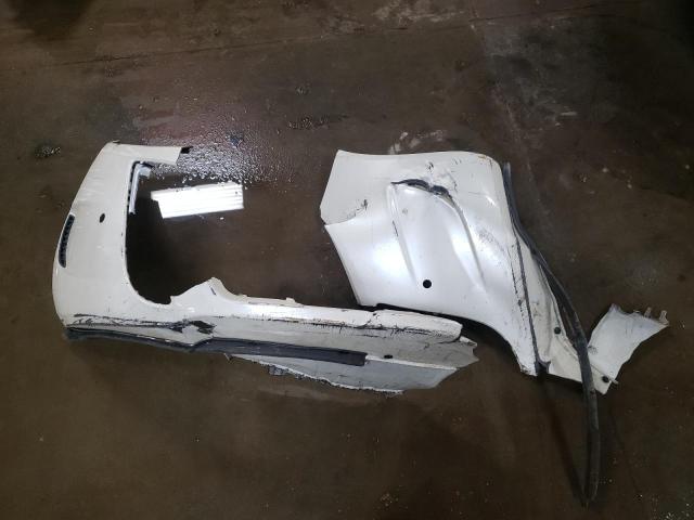 2G4GV5GV3C9213948 - 2012 BUICK REGAL GS WHITE photo 12