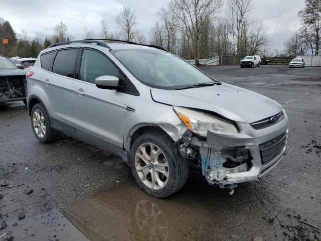 1FMCU0GX8DUC71676 - 2013 FORD ESCAPE SE SILVER photo 4