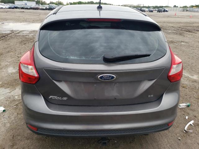 1FAHP3K20CL283748 - 2012 FORD FOCUS SE GRAY photo 6