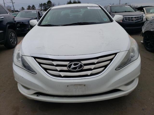 5NPEC4AC4CH390881 - 2012 HYUNDAI SONATA SE WHITE photo 5