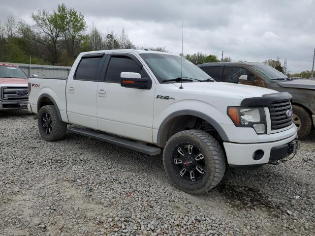 1FTFW1EF4BFA32672 - 2011 FORD F150 SUPERCREW WHITE photo 4