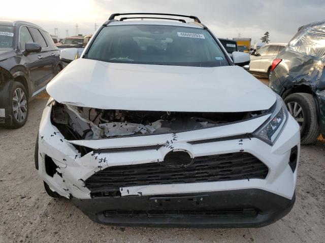 2T3W1RFV5LW076120 - 2020 TOYOTA RAV4 XLE WHITE photo 5