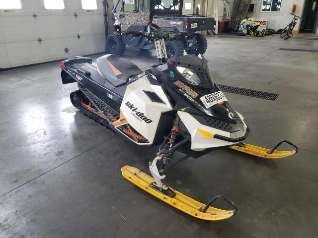 2012 SKI DOO SUMMIT 800, 