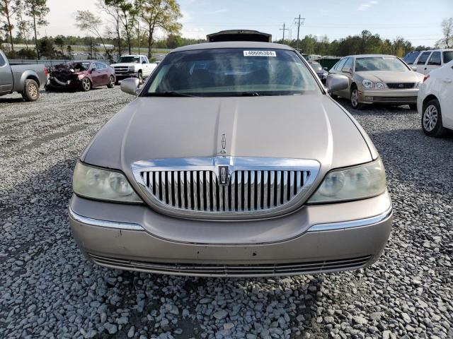 1LNHM81W33Y689901 - 2003 LINCOLN TOWN CAR EXECUTIVE BEIGE photo 5