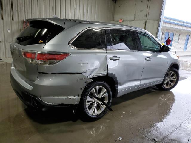 5TDJKRFH8FS164778 - 2015 TOYOTA HIGHLANDER XLE 银色 照片 3