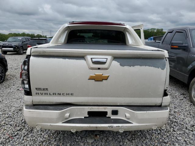 3GNTKGE7XDG202570 - 2013 CHEVROLET AVALANCHE LTZ WHITE photo 6