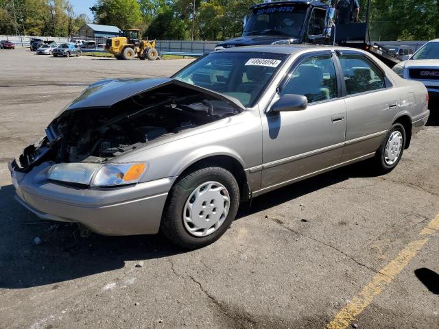 4T1BG22K9WU387627 - 1998 TOYOTA CAMRY CE SILVER photo 1