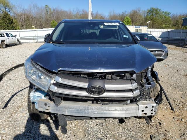 5TDJZRFHXJS869585 - 2018 TOYOTA HIGHLANDER SE GRAY photo 5