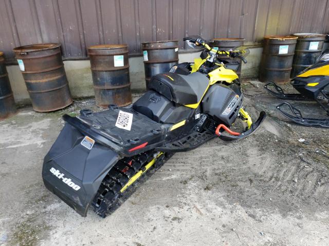 2BPSDBNU1NV000050 - 2022 SKI DOO RENEGADE BLACK photo 4