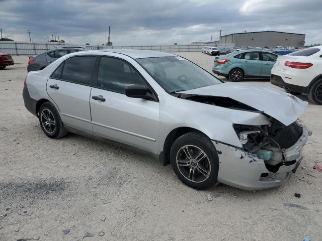 1HGCM56166A022085 - 2006 HONDA ACCORD VALUE SILVER photo 4