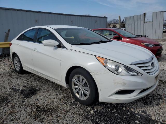 5NPEB4AC6CH456124 - 2012 HYUNDAI SONATA GLS WHITE photo 4