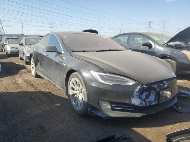 5YJSA1E22HF199796 - 2017 TESLA MODEL S Qara foto 4