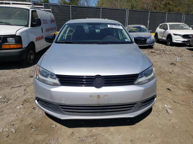 3VW1K7AJ8EM320313 - 2014 VOLKSWAGEN JETTA BASE 银色 照片 5