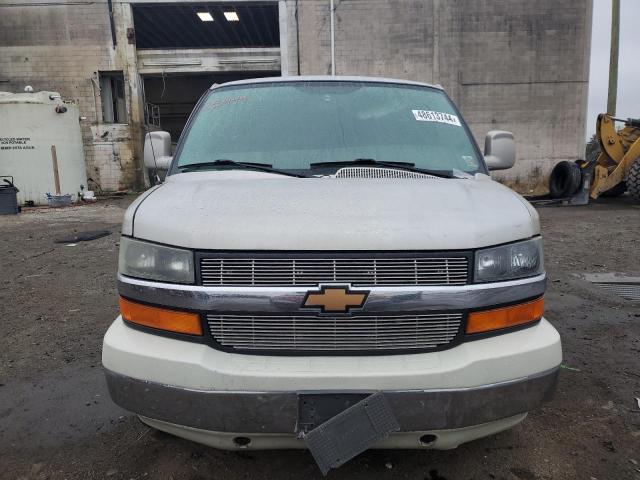 1GBFG15TX51269076 - 2005 CHEVROLET EXPRESS G1 BEIGE photo 5