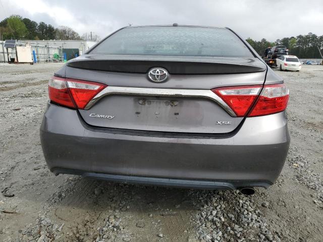 4T1BF1FK5HU784472 - 2017 TOYOTA CAMRY LE GRAY photo 6