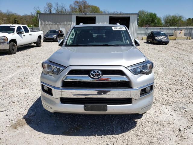 JTEBU5JR5J5545618 - 2018 TOYOTA 4RUNNER SR5/SR5 PREMIUM 银色 照片 5