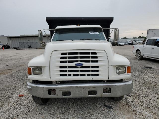 1FDNF80C8WVA08979 - 1998 FORD F800 WHITE photo 5