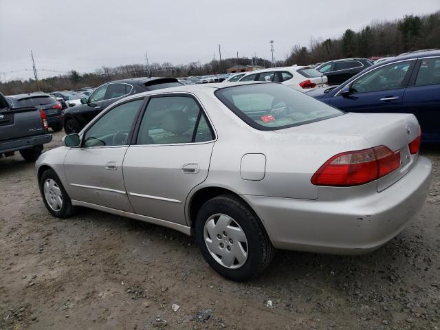 1HGCG1657WA063828 - 1998 HONDA ACCORD EX SILVER photo 2