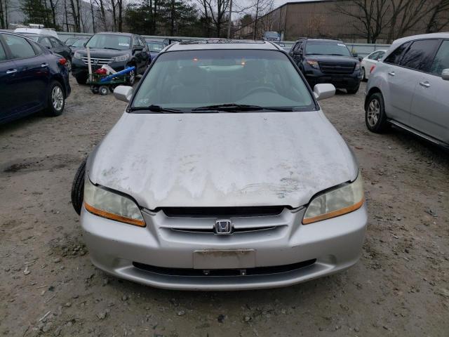 1HGCG1657WA063828 - 1998 HONDA ACCORD EX SILVER photo 5