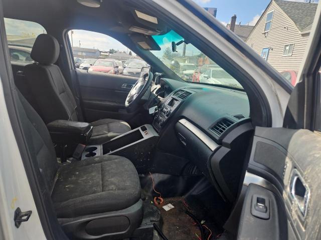 1FM5K8AR0HGB54377 - 2017 FORD EXPLORER POLICE INTERCEPTOR 白色 照片 5